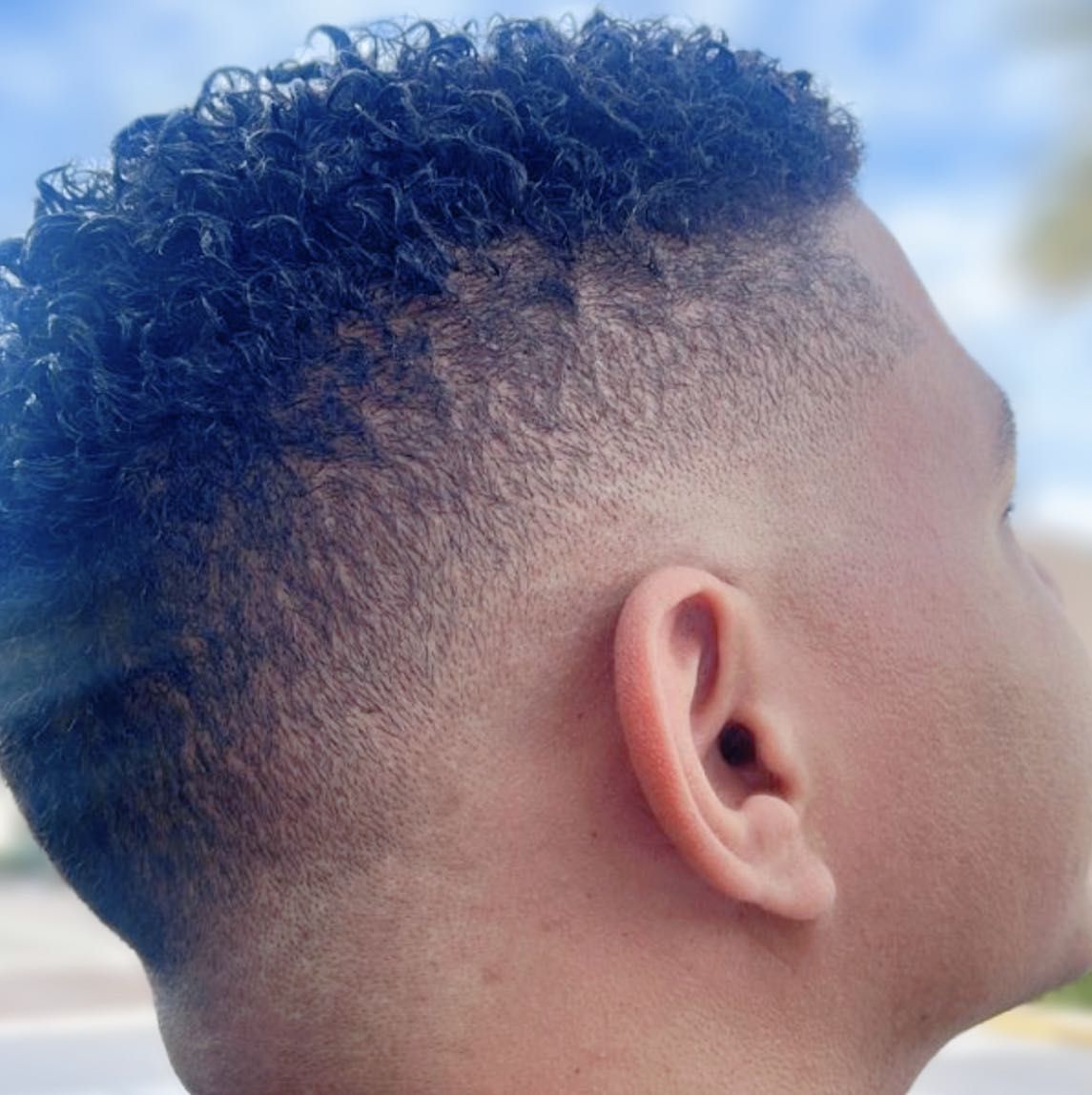 Burst Fade Curls by Carlos